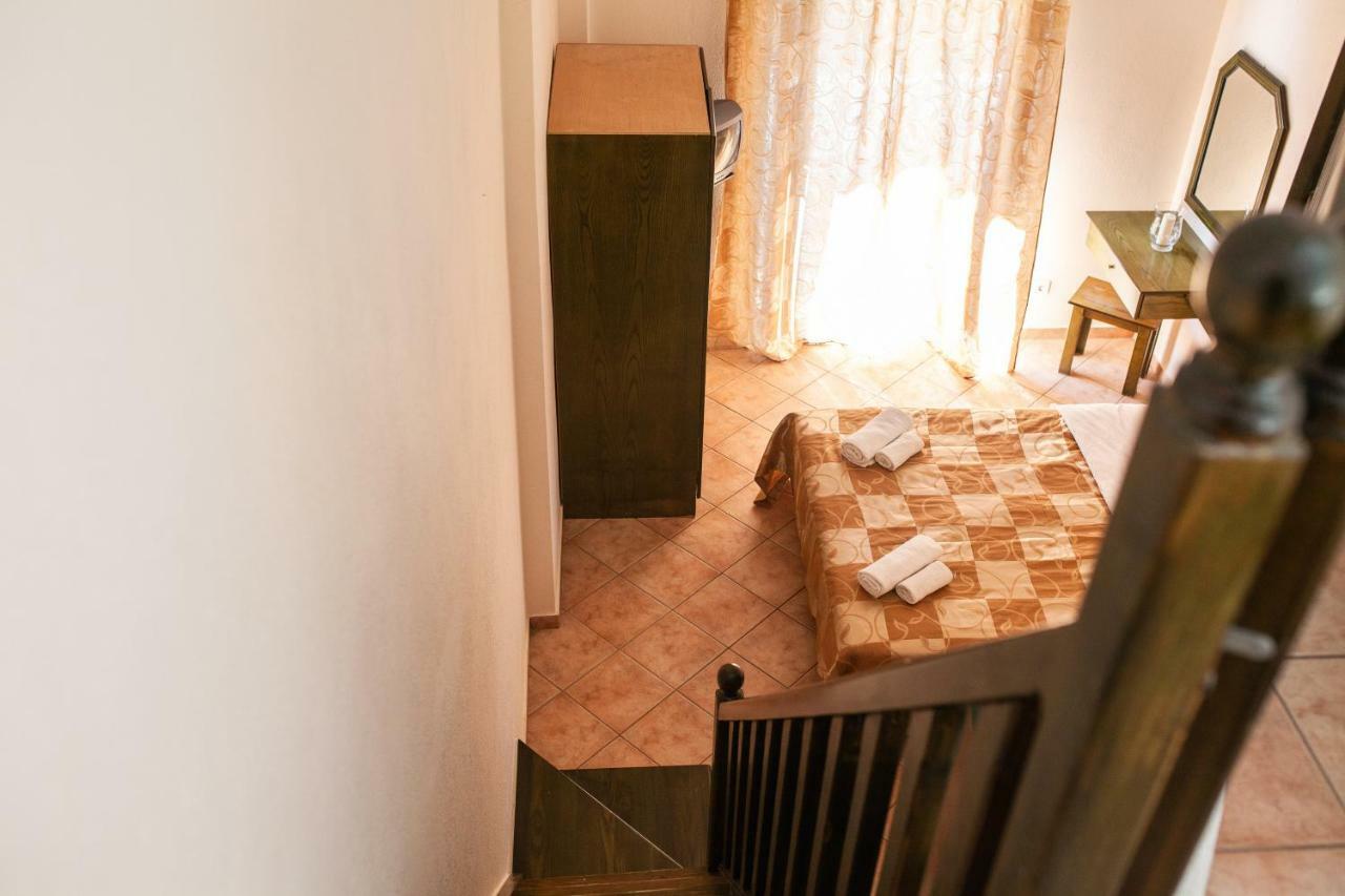 Villa Cariatis Nea Kallikrateia Esterno foto